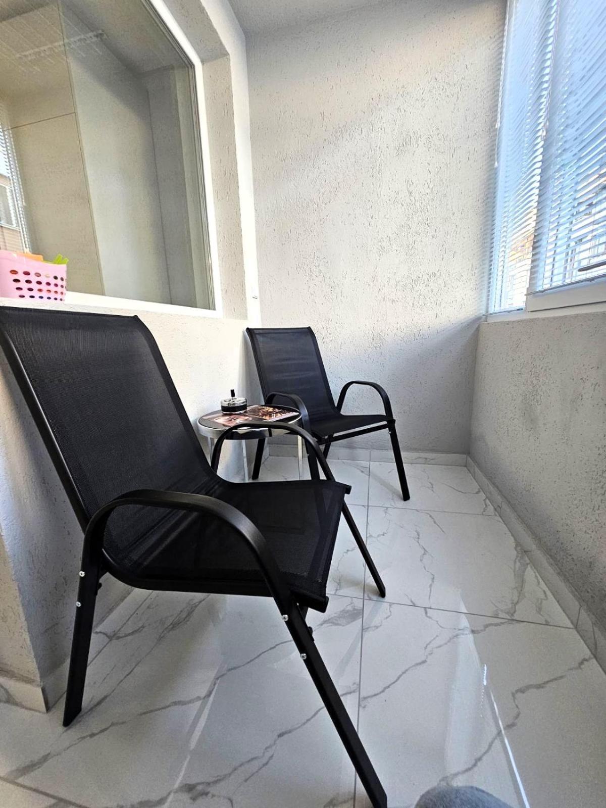 Apartment Bohemi With Free Parking بورغاس المظهر الخارجي الصورة