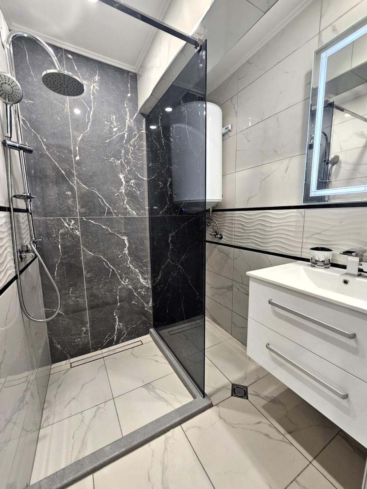 Apartment Bohemi With Free Parking بورغاس المظهر الخارجي الصورة